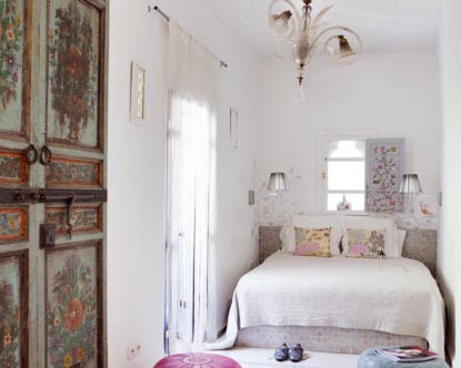 P’tit Habibi — White Room