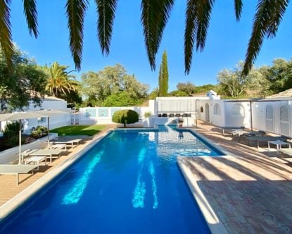 Casa Arte — Pool area