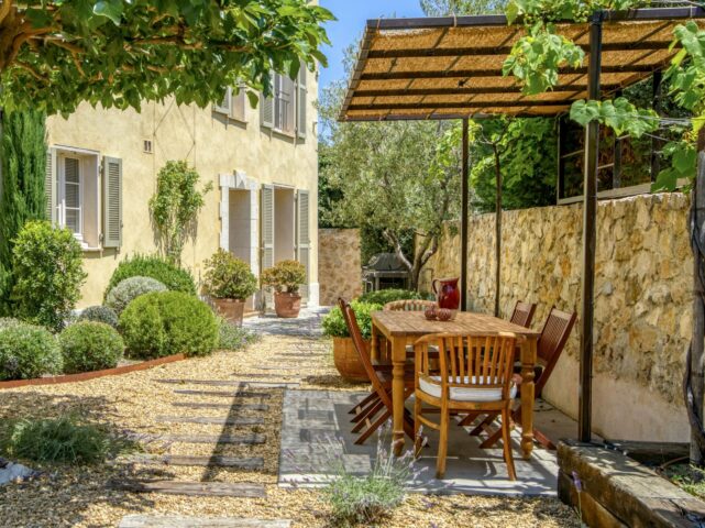 Villa d’Antibes — Villa d'Antibes