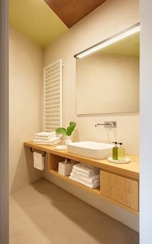 Villa Kaltern Grande — Bathroom