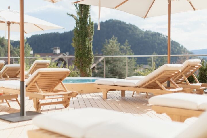 Schgaguler Hotel — Outdoor pool