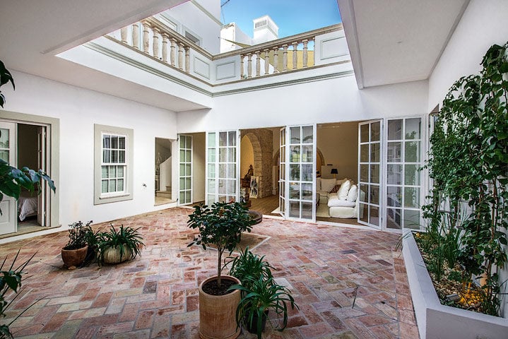 Olhão Retreat — Courtyard