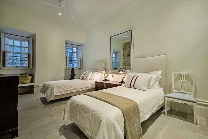 Olhão Retreat — Buddha room