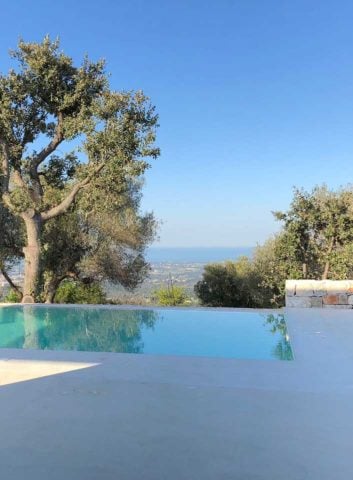 Trullo M — Pool and view