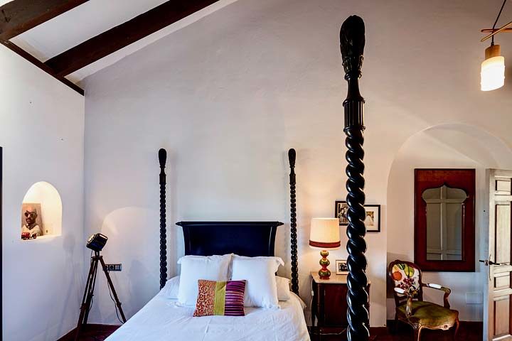 La Finca — Magnolia bedroom