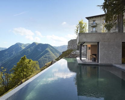 Villa Peduzzi — Villa pool and lake view