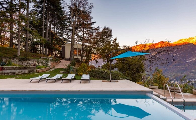 Villa Bellagio — Pool area