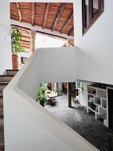 5 Columns — Staircas