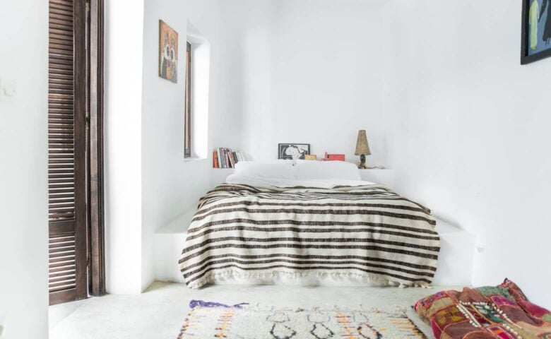 5 Columns — Bedroom 1