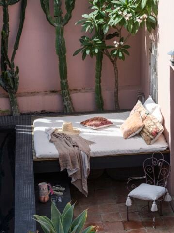 Ana Ana Artistic Habitat — Ana Ana Artistic Habitat