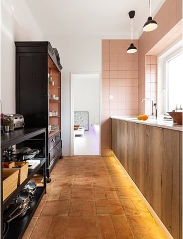 Ana Ana Artistic Habitat — Kitchen