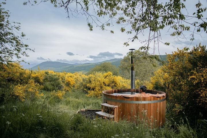 Highland Lodge — Hot tub